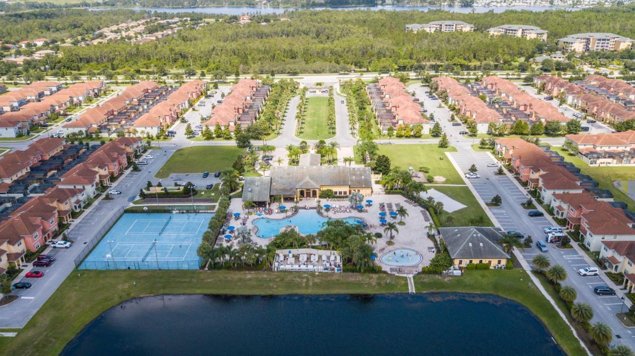 Stunning 4 Bd W/ Pool Close To Disney 8940 Four Corners المظهر الخارجي الصورة